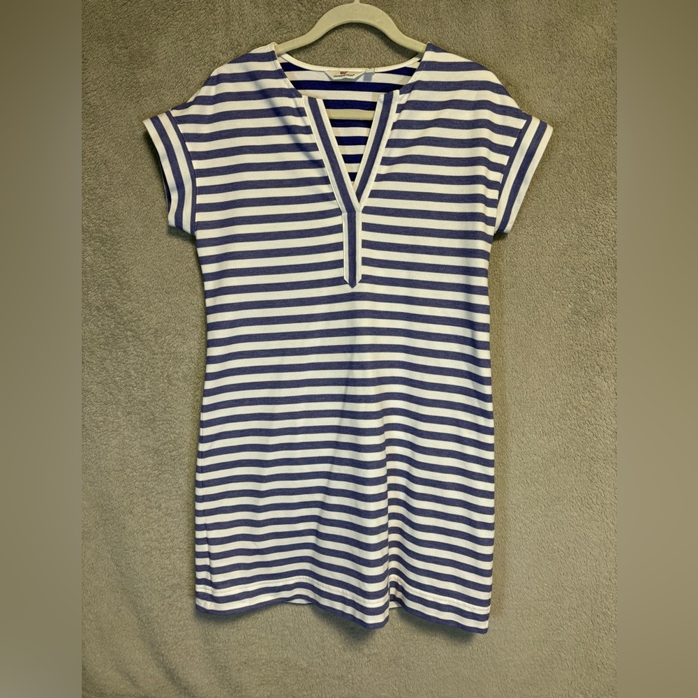 Vineyard Vines (size L) blue striped, cotton coverup